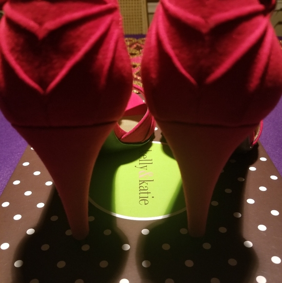 Kelly and Katie Red Suede Strappy Heels - Picture 3 of 4